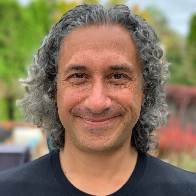 Headshot of Eric Kean